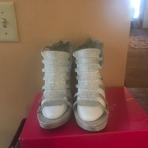 Silver platform wedges